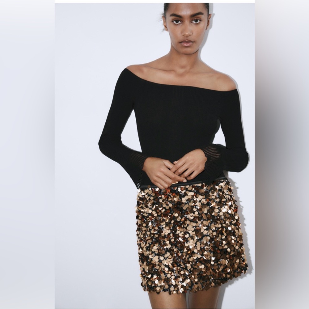 ZARA Sequin Embellished Gold Skirt size medium